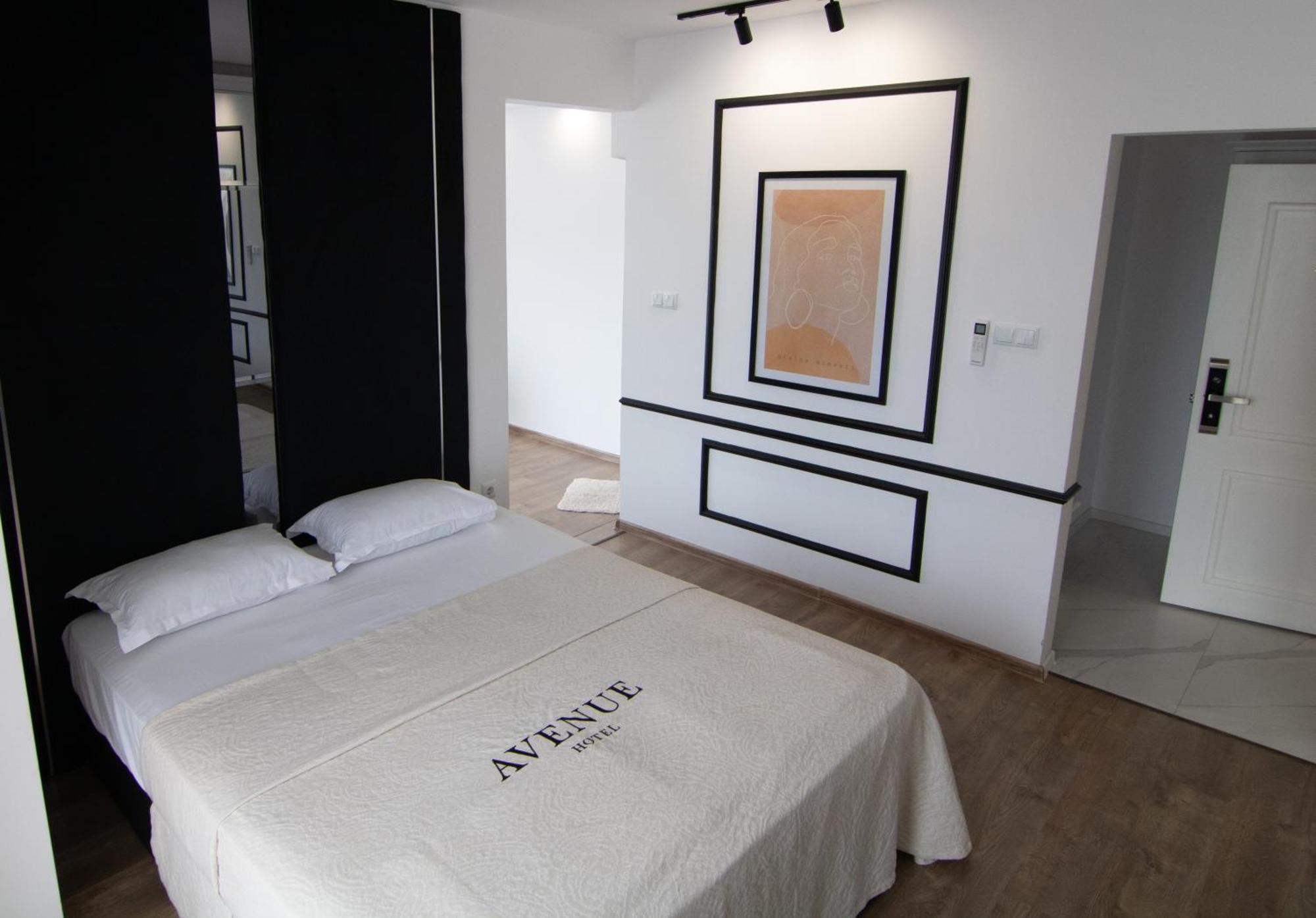 Hotel Avenue Равда Экстерьер фото